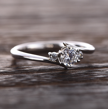 Why Choose a Dainty Engagement Ring - AC Silver