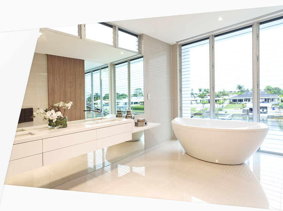 Freestanding Bath with Luxury Bathroom Design