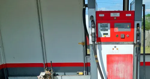 Smart Diesel Tank Monitoring Systems: How Remote Tracking Saves Money