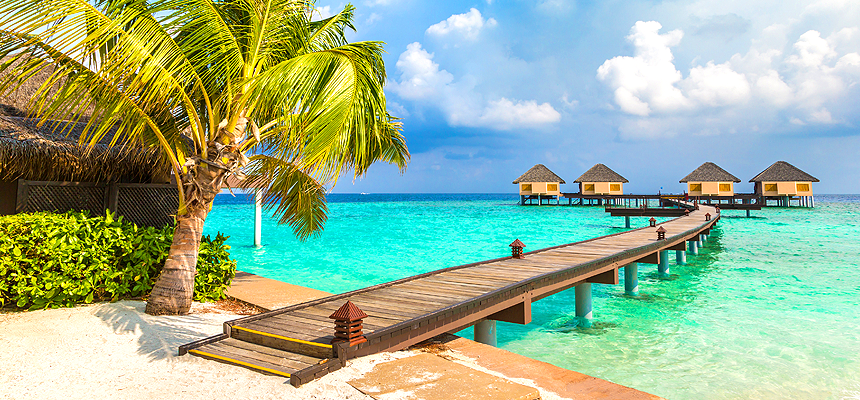 1. Dubai & The Maldives: City Glamour Meets Island Bliss