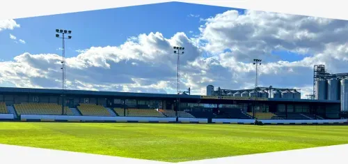 Signs You Need To Replace Your Sports Floodlights