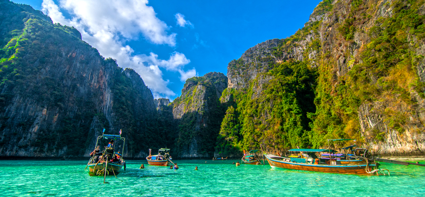 Phi Phi Islands: A Tropical Wonderland