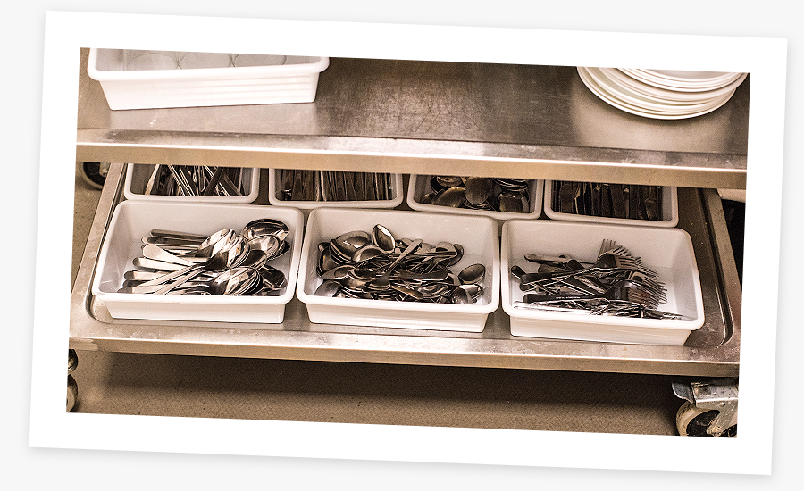 Ideas for Storing Restaurant Cutlery