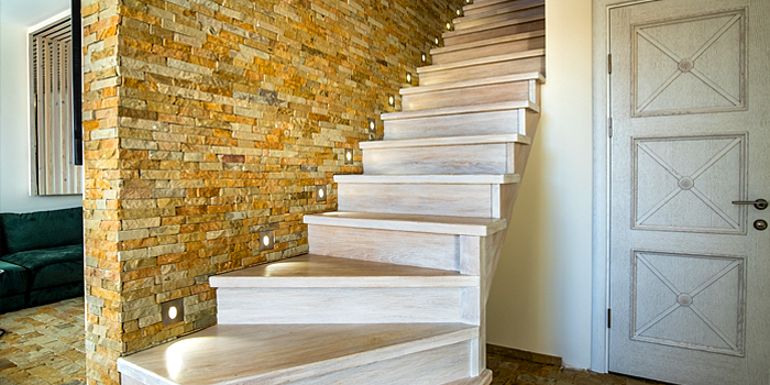 Choosing Stairwell Wall Lights