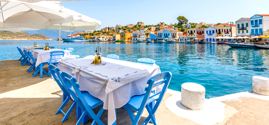 When's the Best Time to Visit Greece on Holiday?